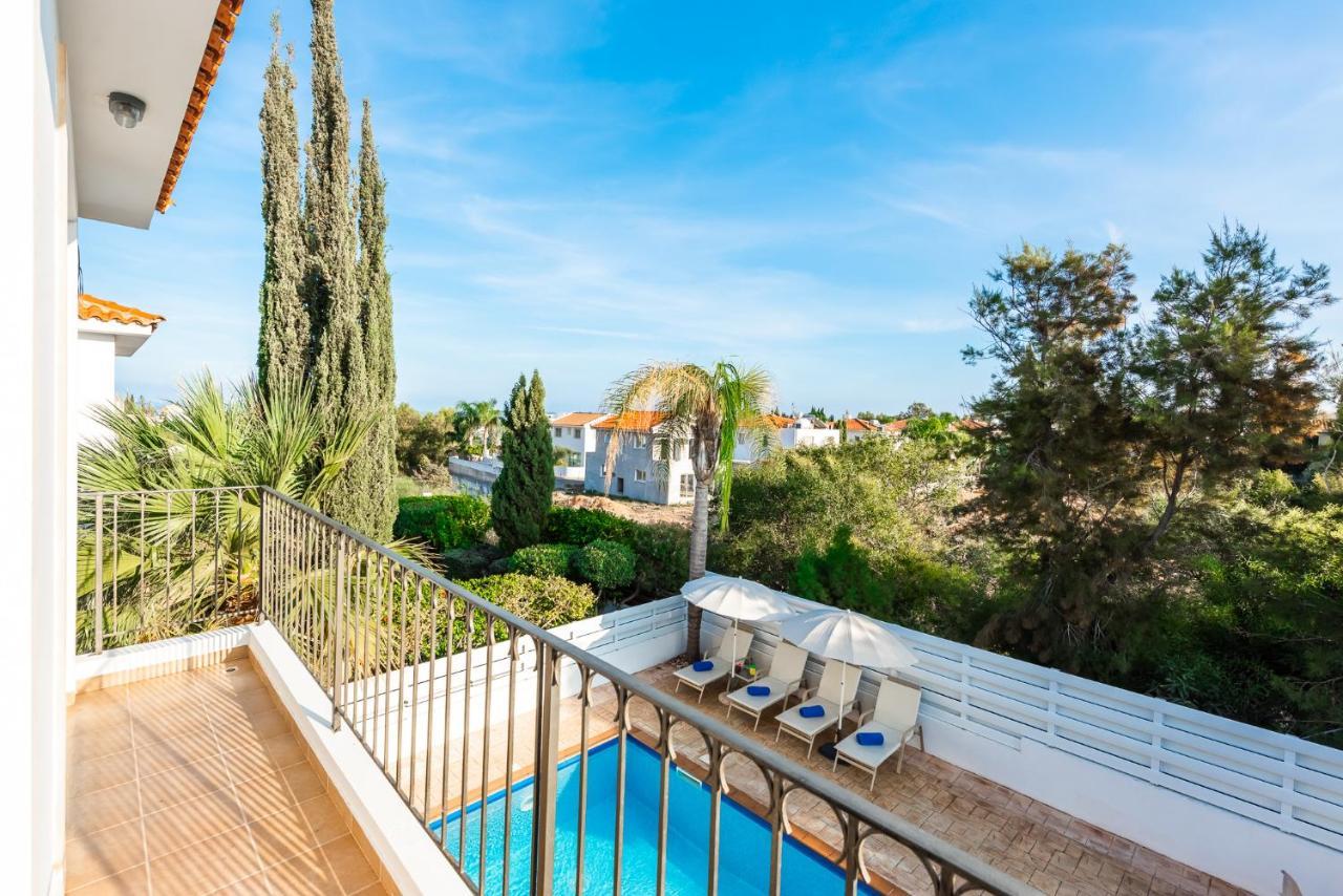 Villa Palm Breeze By Ezoria Villas Protaras Exterior foto